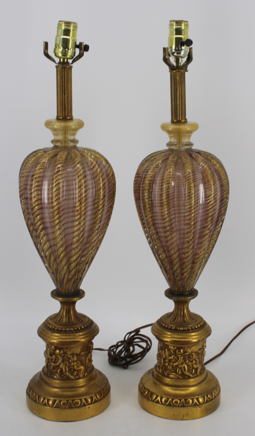 A PAIR OF MURANO GLASS LAMPS ON