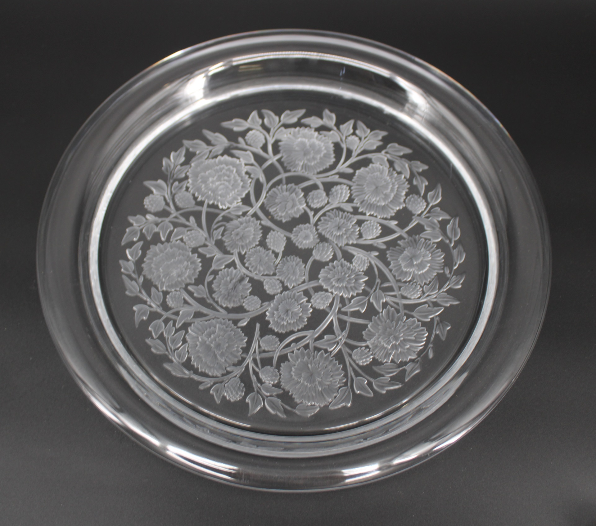 LALIQUE FRANCE ETCHED GLASS CHARGER 3bcebe