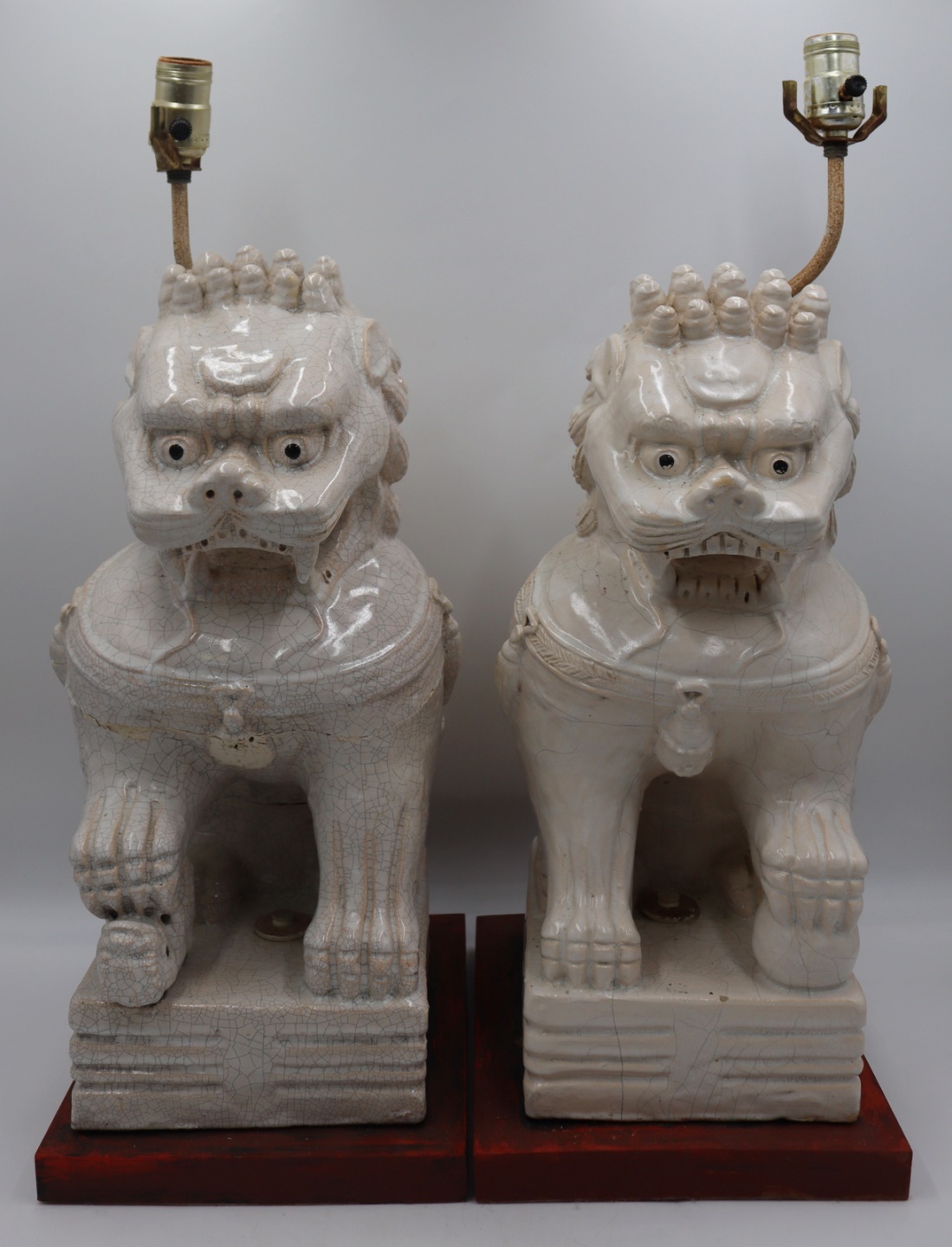 PAIR OF CRACKLE GLAZE FOO LION 3bcf23