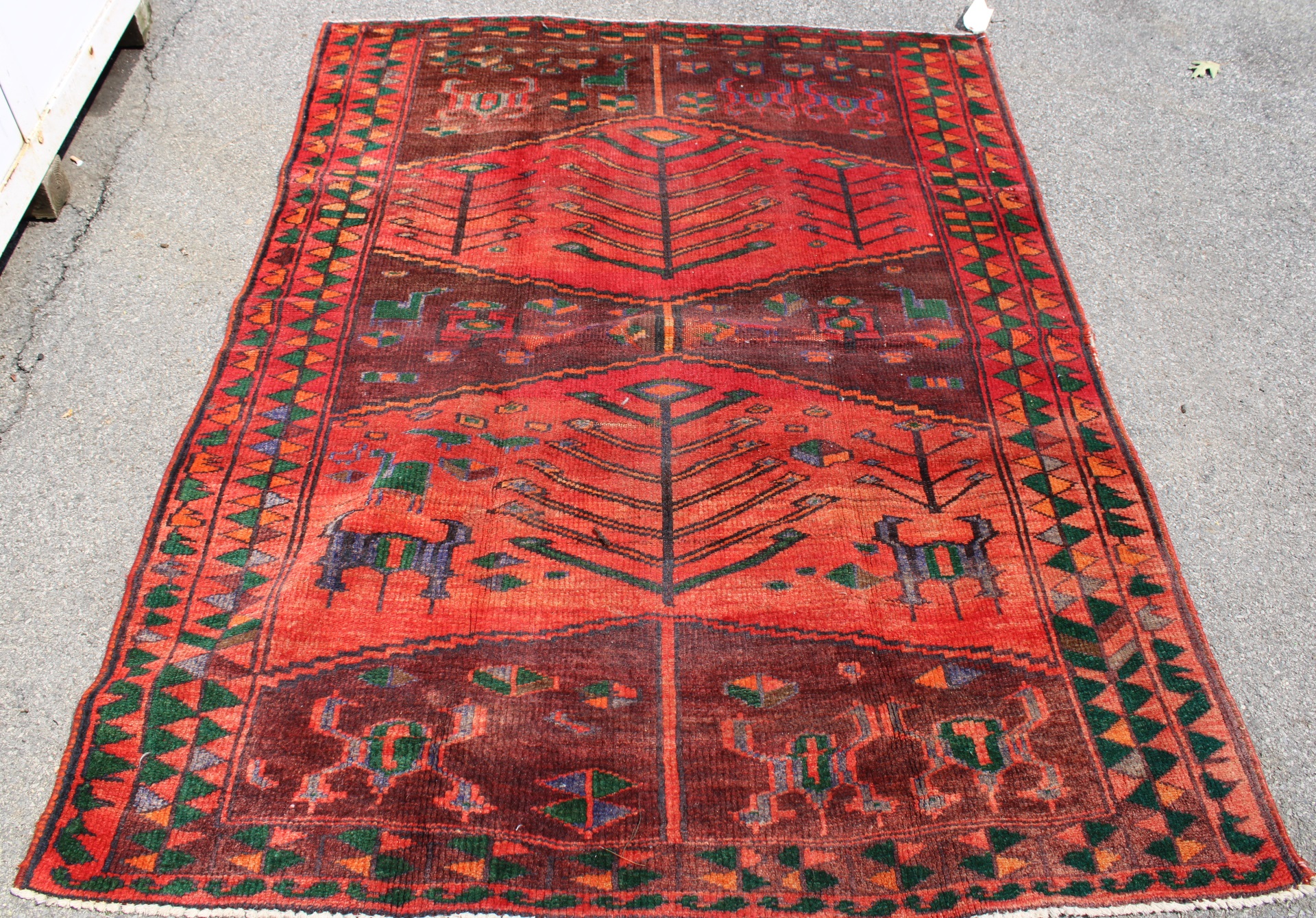 VINTAGE AND FINELY HAND WOVEN CAUCASIAN