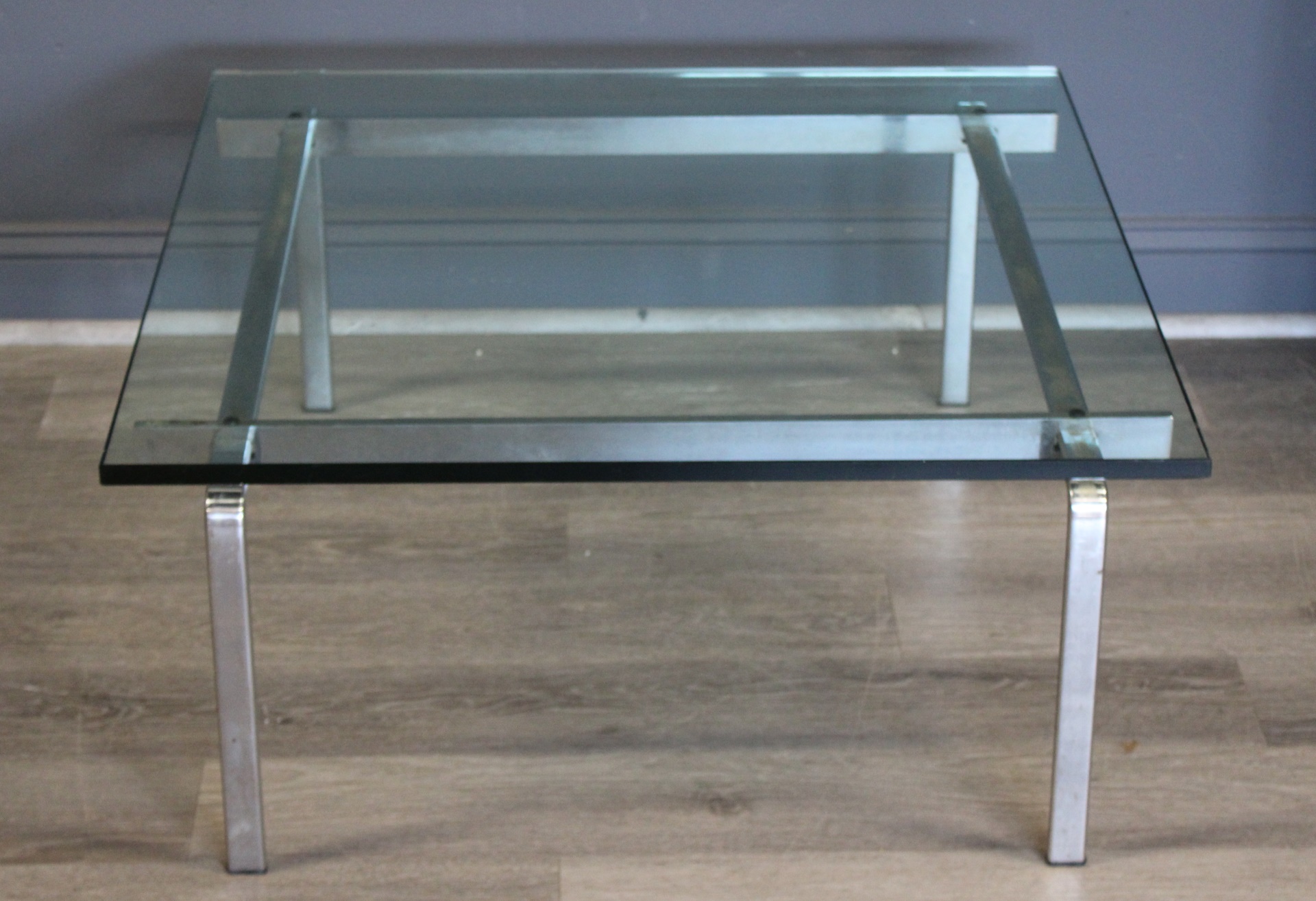 MIDCENTURY STEEL AND GLASS TOP 3ba971