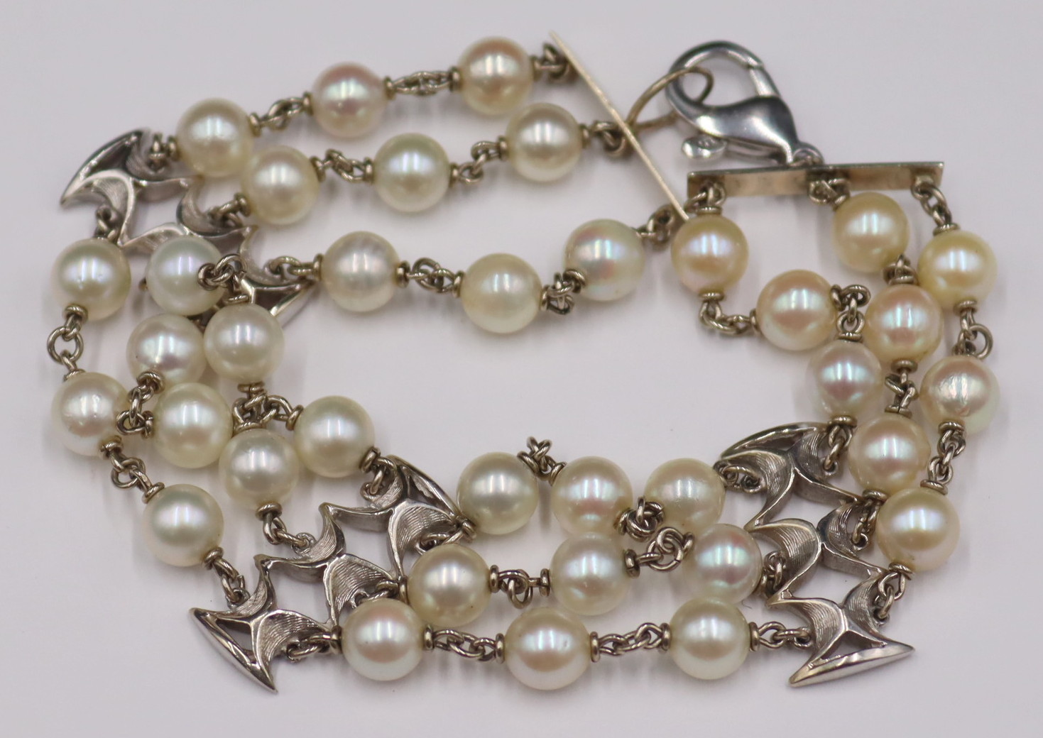 JEWELRY 14KT GOLD AND PEARL BRACELET  3ba9bb