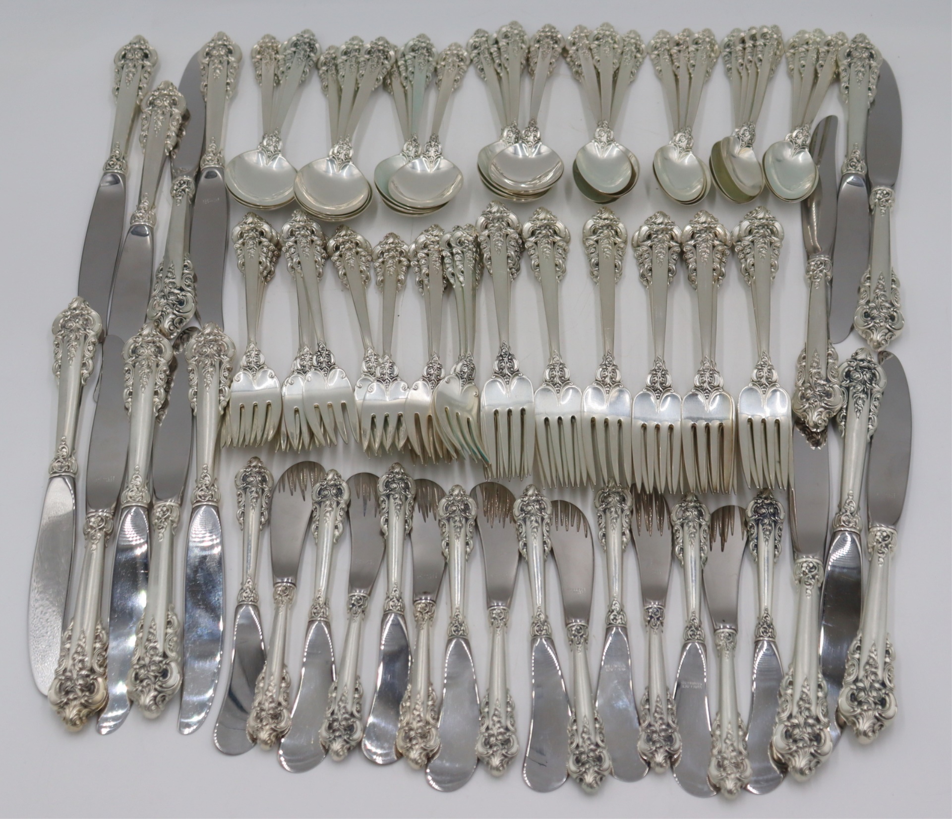 STERLING. WALLACE GRAND BAROQUE FLATWARE