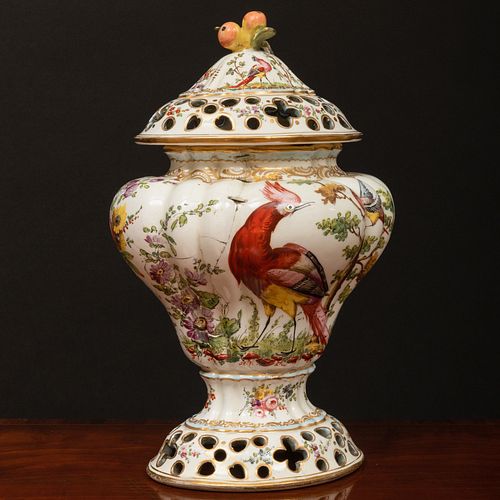 ENGLISH PORCELAIN POTPOURRI VASE 3baad6