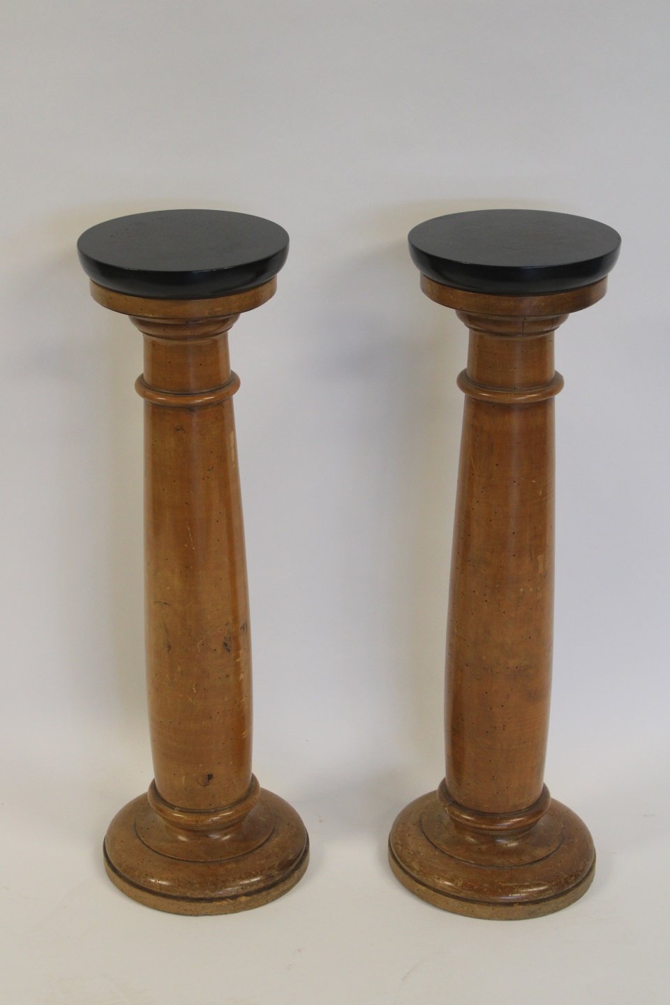 A PAIR OF ANTIQUE WOOD PEDESTALS  3babdb