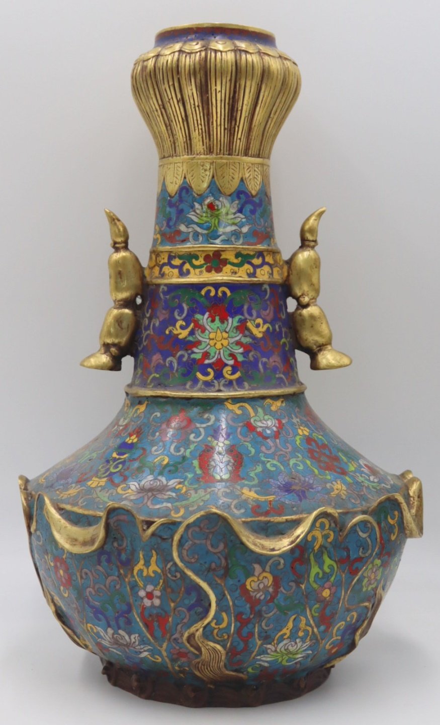 SIGNED CHINESE CLOISONNE AND GILT 3babf4