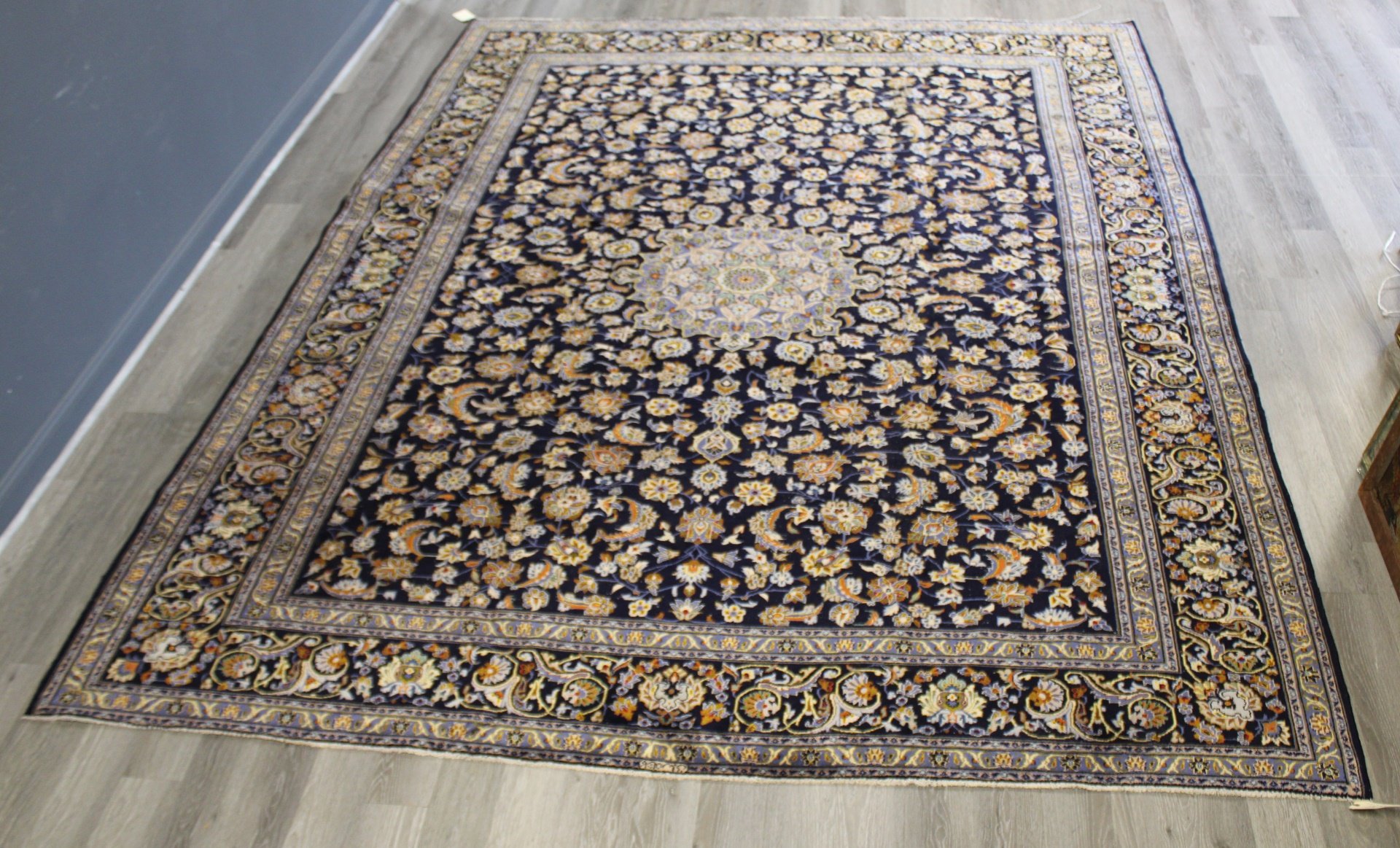 VINTAGE AND FINELY HAND WOVEN PERSIAN