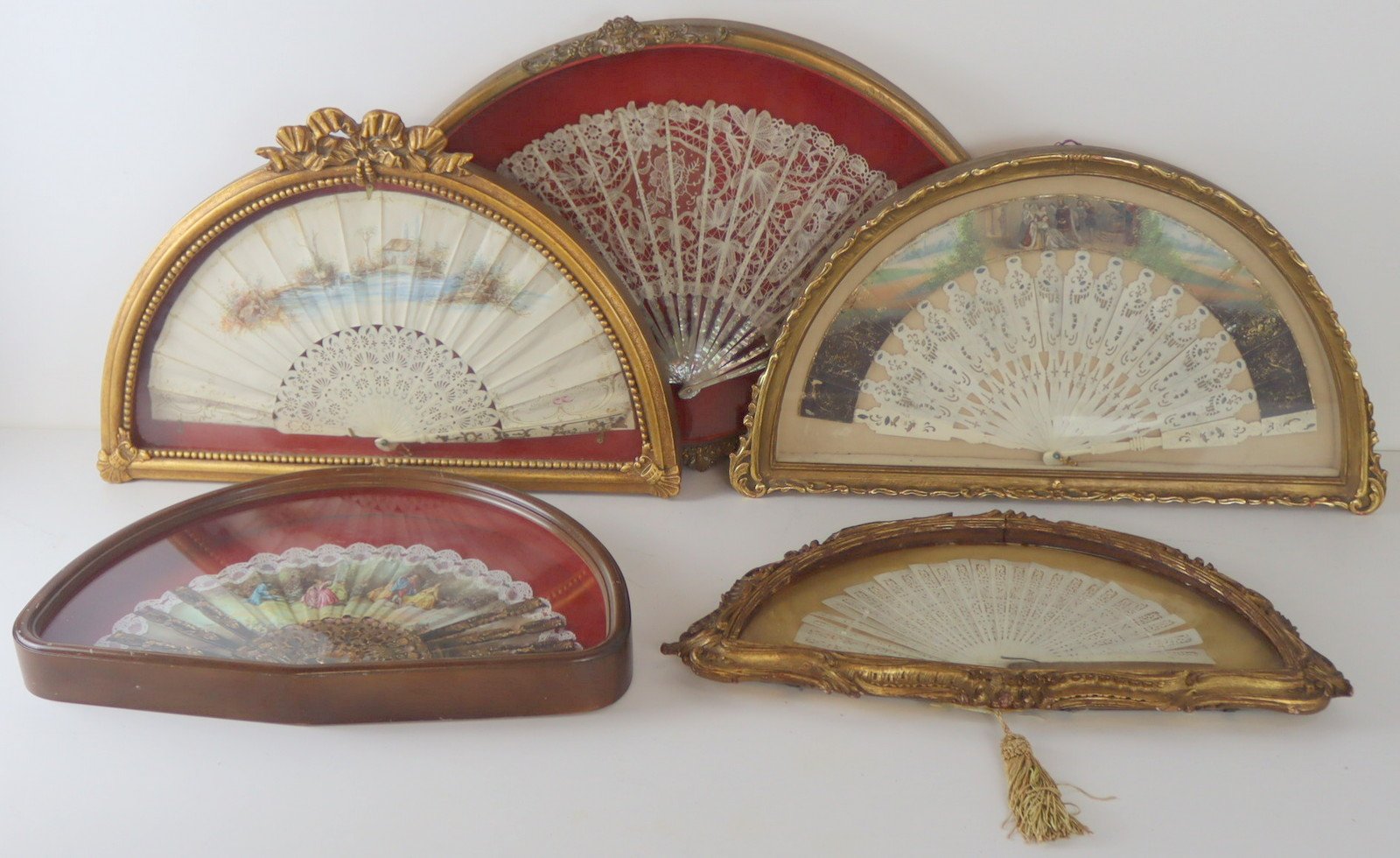  5 ANTIQUE VINTAGE FRAMED FANS  3bac9d