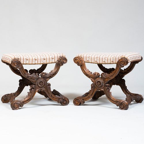 PAIR OF ITALIAN BAROQUE STYLE CARVED