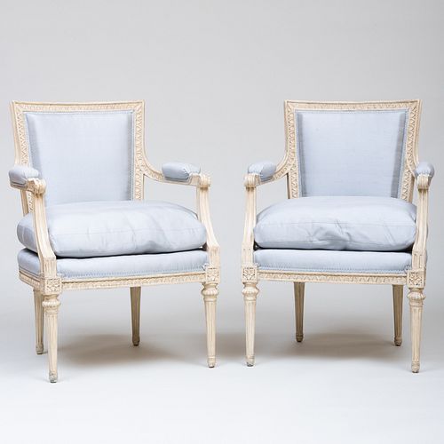 PAIR OF LOUIS XVI STYLE CREAM PAINTED 3bb124