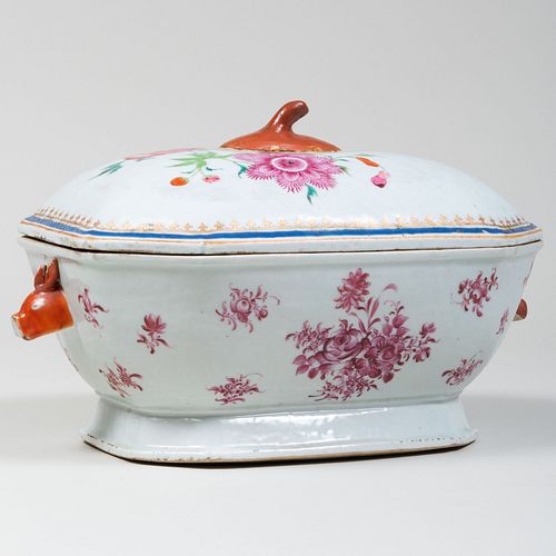 CHINESE EXPORT FAMILLE ROSE TUREEN AND