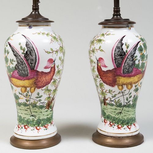 PAIR OF ENGLISH PORCELAIN LAMPS 3bb158