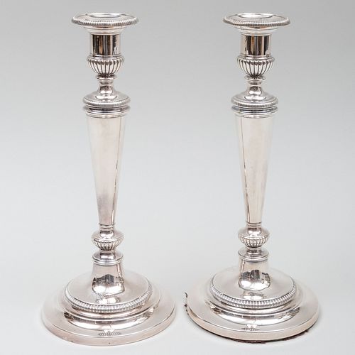 PAIR OF ENGLISH SILVER CANDLESTICKSMarked 3bb38e
