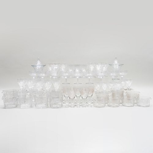 ENGLISH CUT GLASS TABLE SERVICEUnmarked Comprising Nine 3bb45d