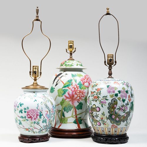THREE CHINESE PORCELAIN JARS MOUNTED 3bb58a