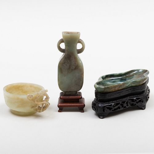 THREE CHINESE HARDSTONE OBJECTSComprising:

A