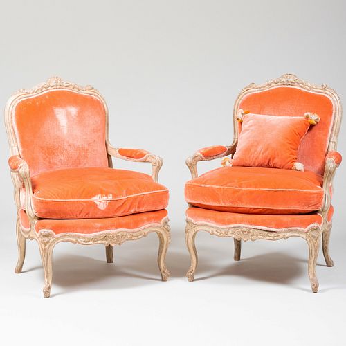 PAIR OF LOUIS XV STYLE PAINTED 3bb6ef