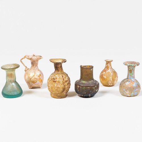 GROUP OF FIVE SMALL ROMAN GLASS