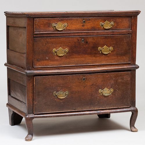 QUEEN ANNE OAK CHEST ON CHEST38 3bb8d6