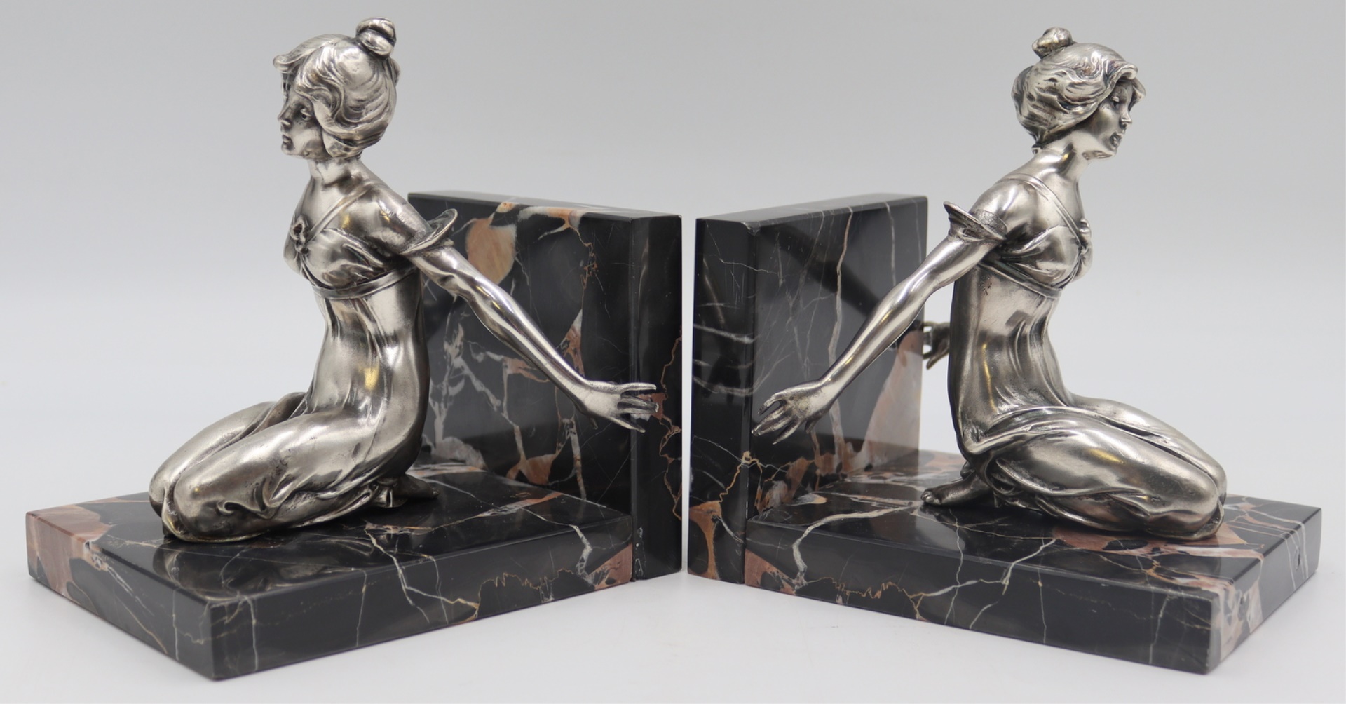 PAIR OF ART DECO MARBLE BOOKENDS 3be21a