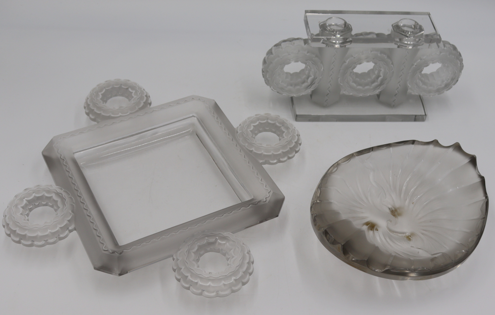 GROUPING OF LALIQUE GROUPING Includes 3be23e