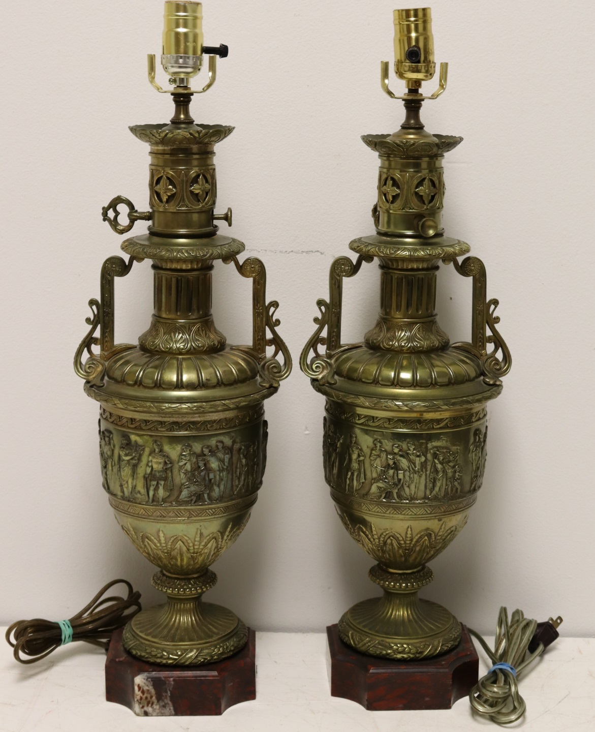 PAIR OF BRONZE BRASS URN FORM 3be248