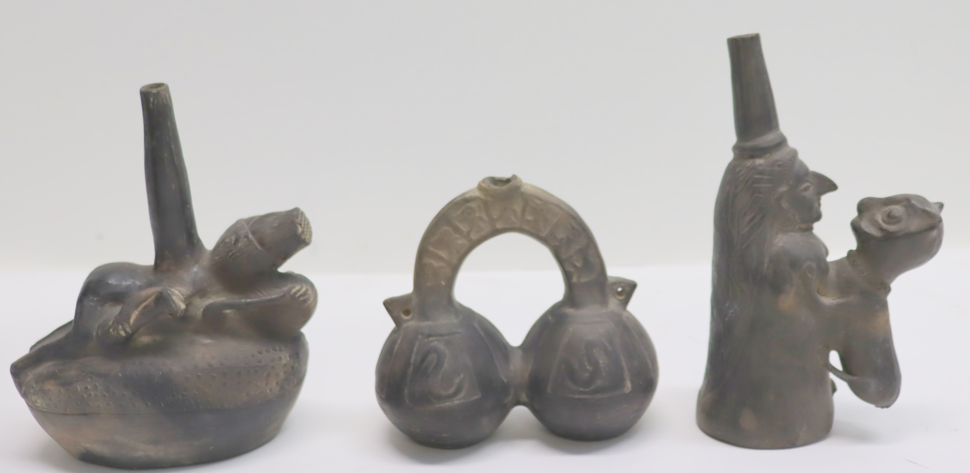 3 BLACKWARE POTTERY WHISTLES AS  3be26f