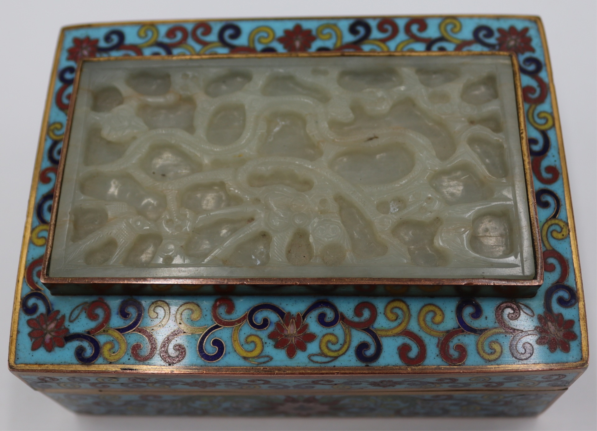 CHINESE CLOISONNE AND CARVED JADE