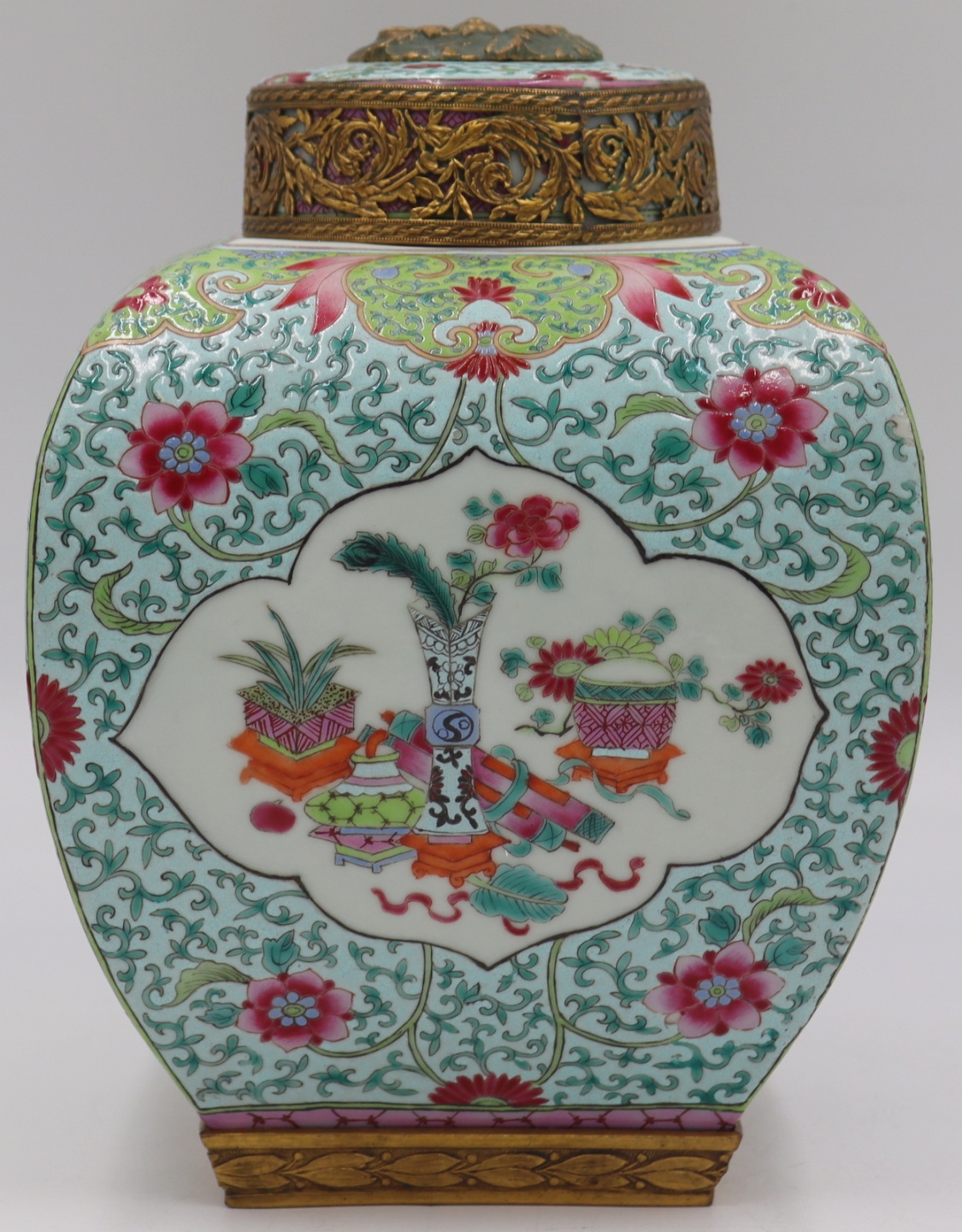 CHINESE FAMILLE ROSE ENAMELED COVERED 3be2be