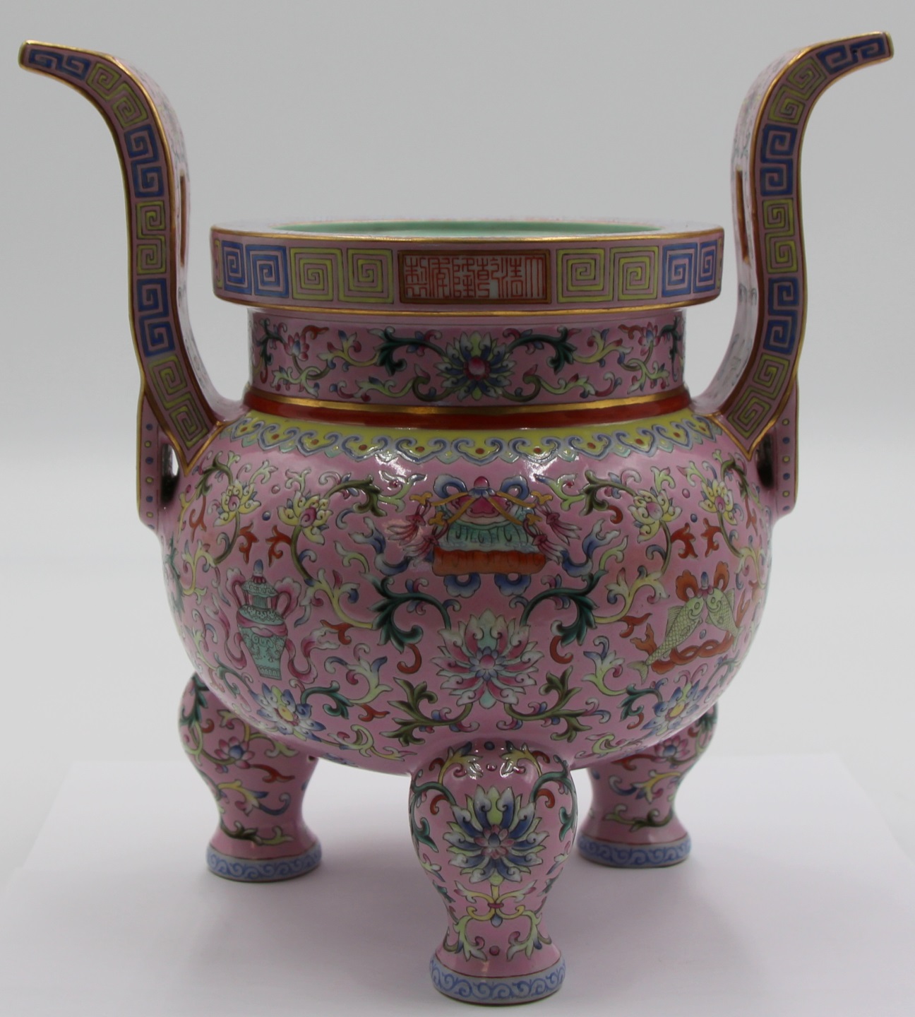 SIGNED CHINESE FAMILLE ROSE TRIPOD