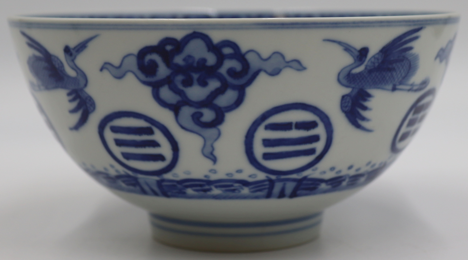 CHINESE BLUE AND WHITE BOWL WITH 3be2f3