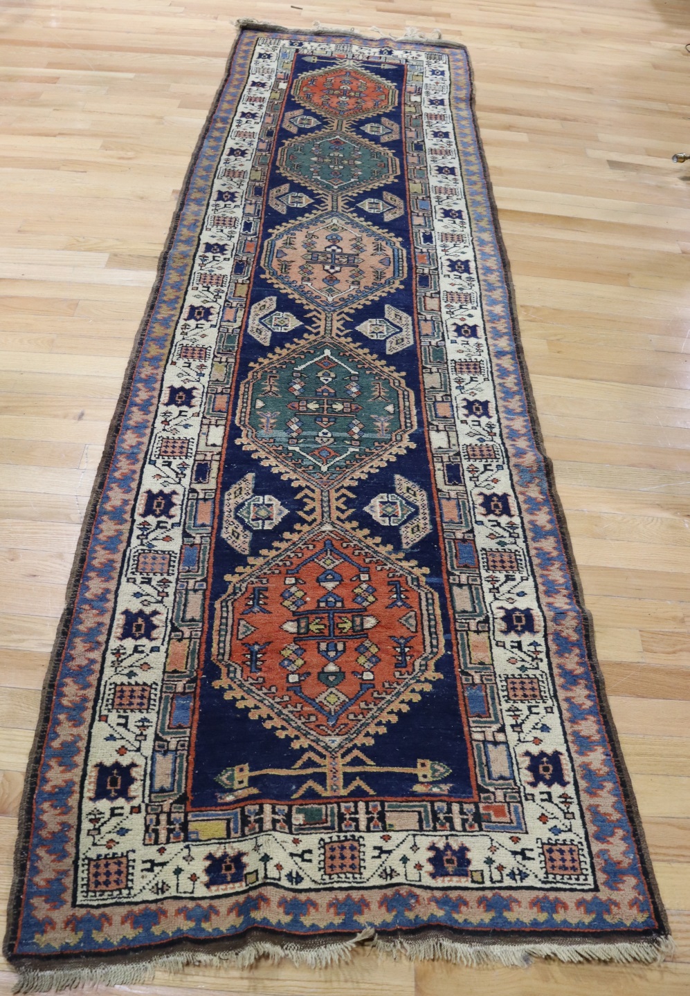 ANTIQUE AND FINELY HAND WOVEN KAZAK