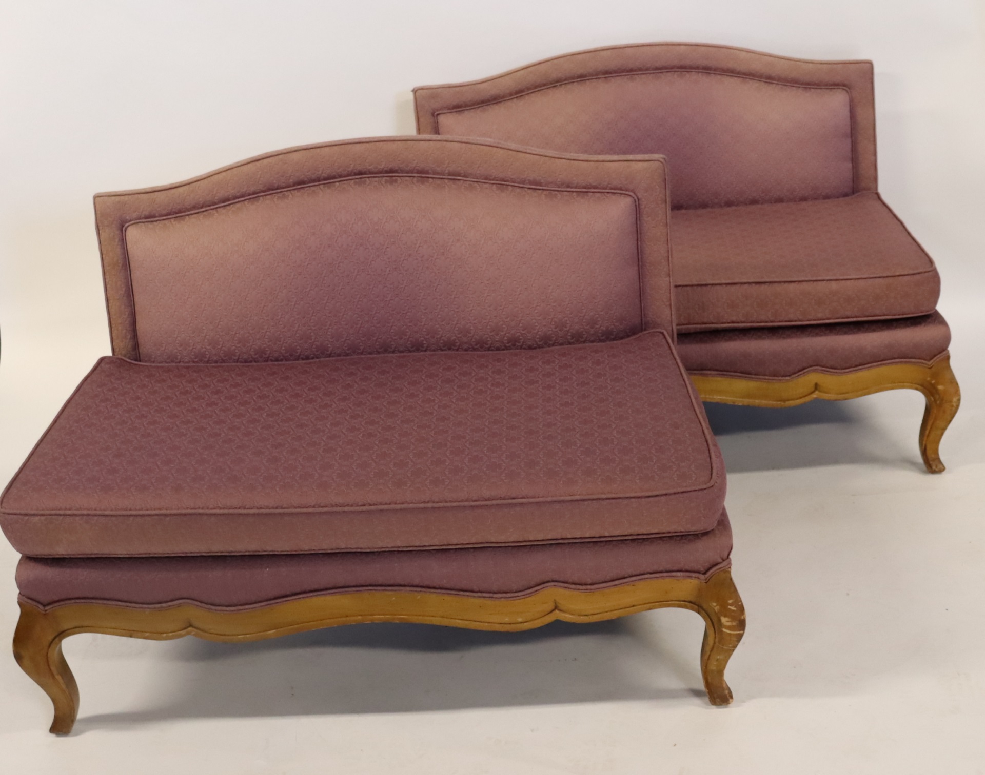 PAIR OF LOUIS XV STYLE UPHOLSTERED 3be3d0