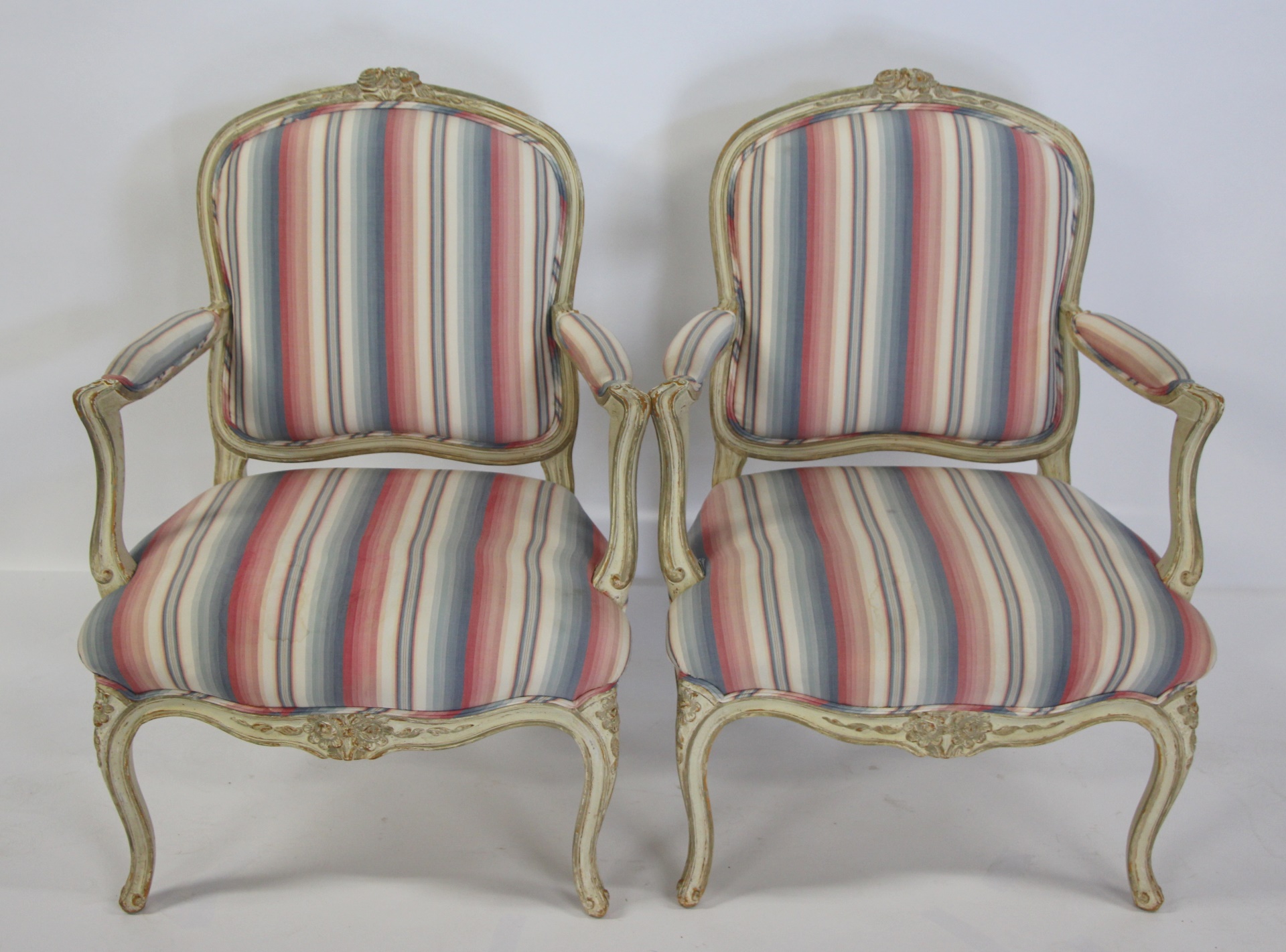 PAIR OF LOUIS XV STYLE UPHOLSTERED 3be3f0