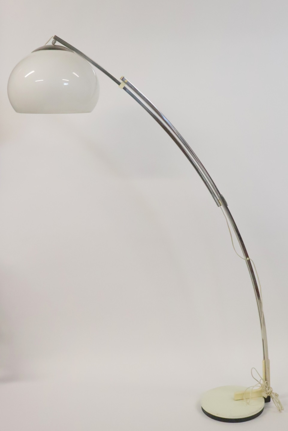 ITALIAN CHROME ENAMELED ARC LAMP 3be420