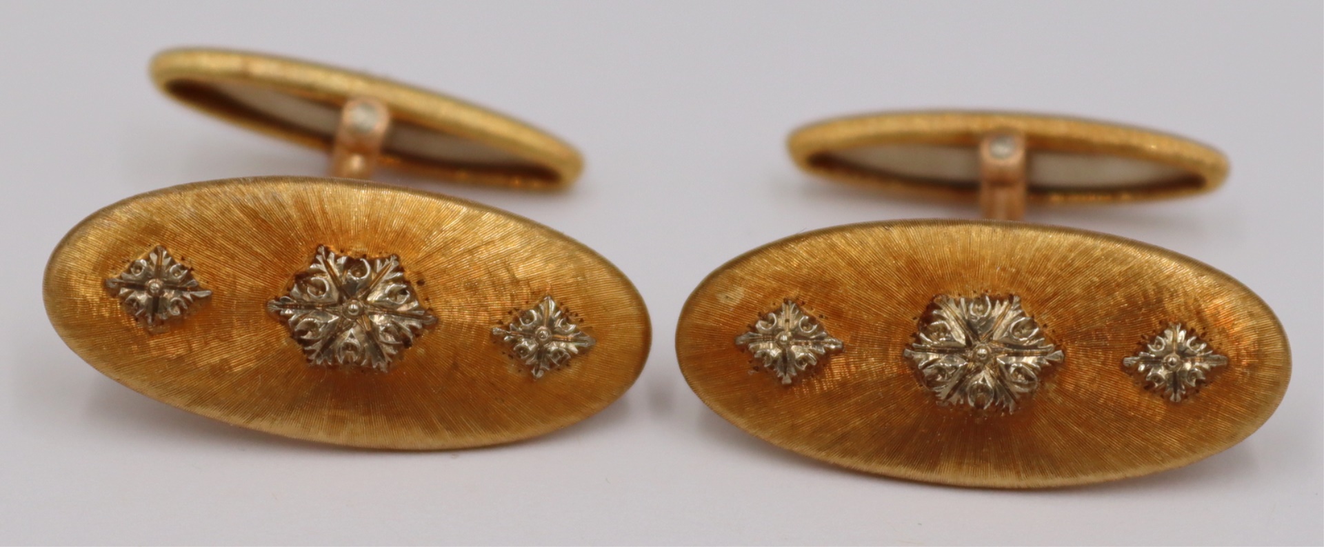 JEWELRY. PAIR OF BUCCELLATI 18KT