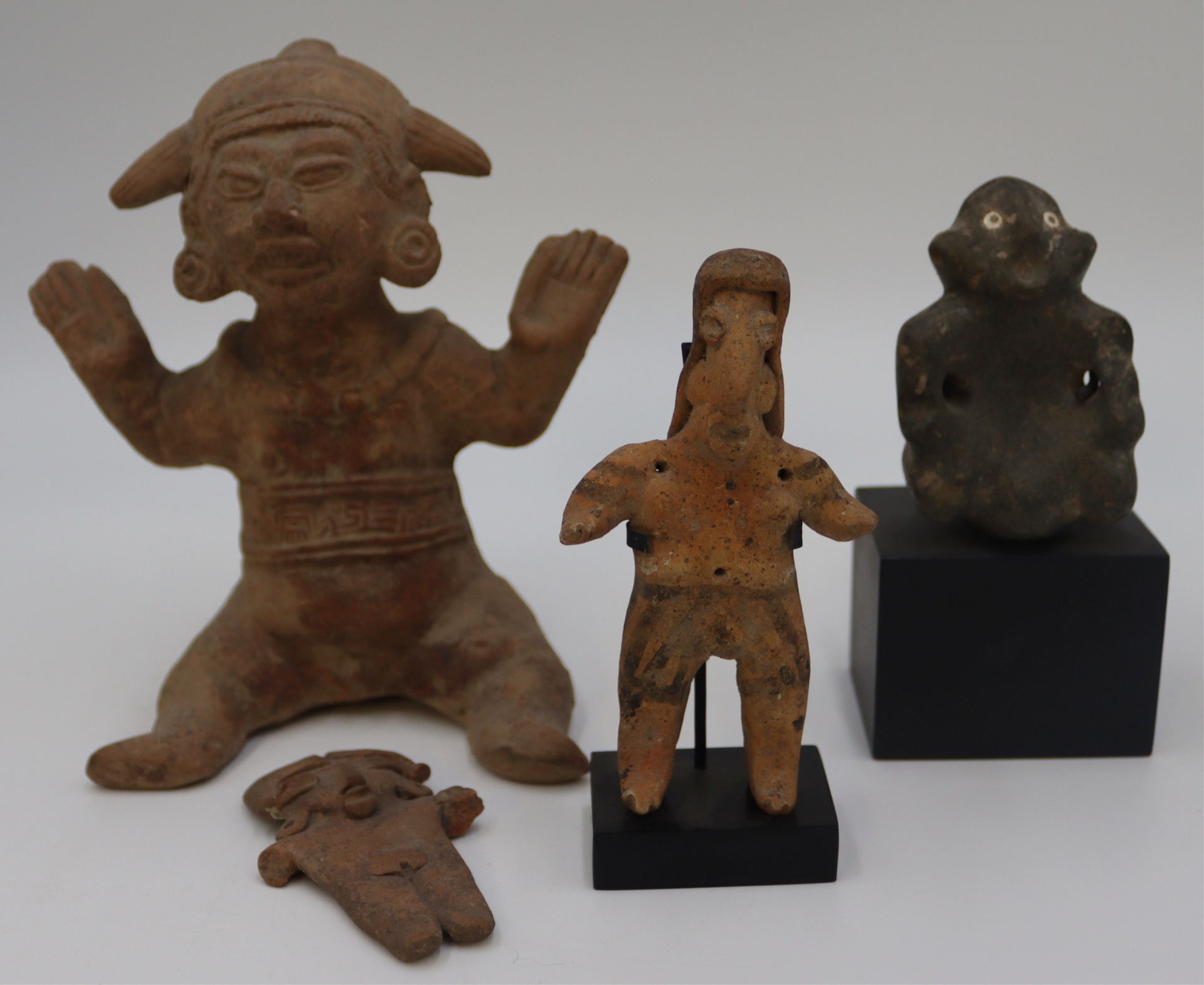 GROUPING OF PRE-COLOMBIAN AND MEXICAN