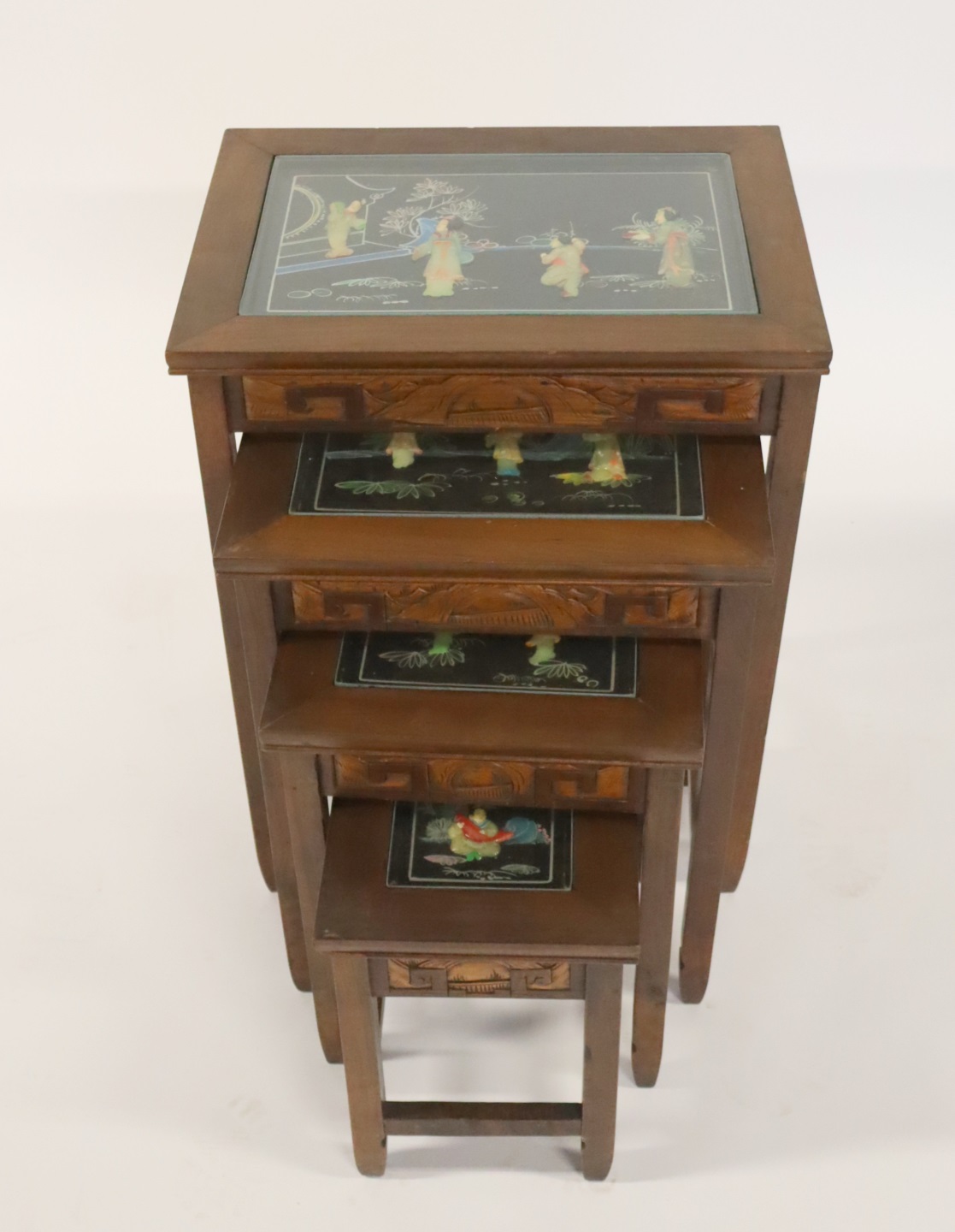 SET OF VINTAGE ASIAN NESTING TABLES 3be883
