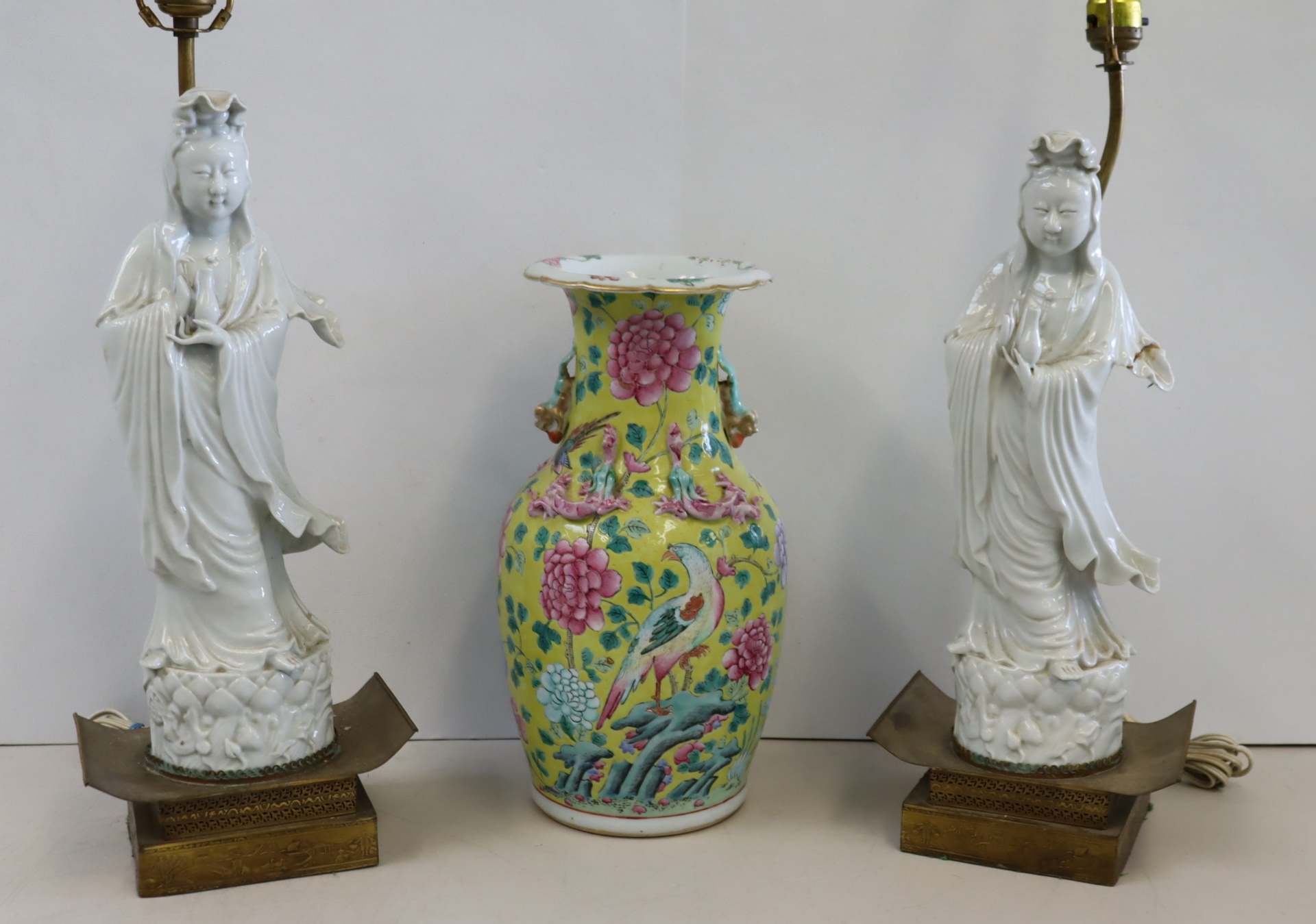 ANTIQUE CHINESE FAMILLE JAUNE PORCELAIN 3be87d