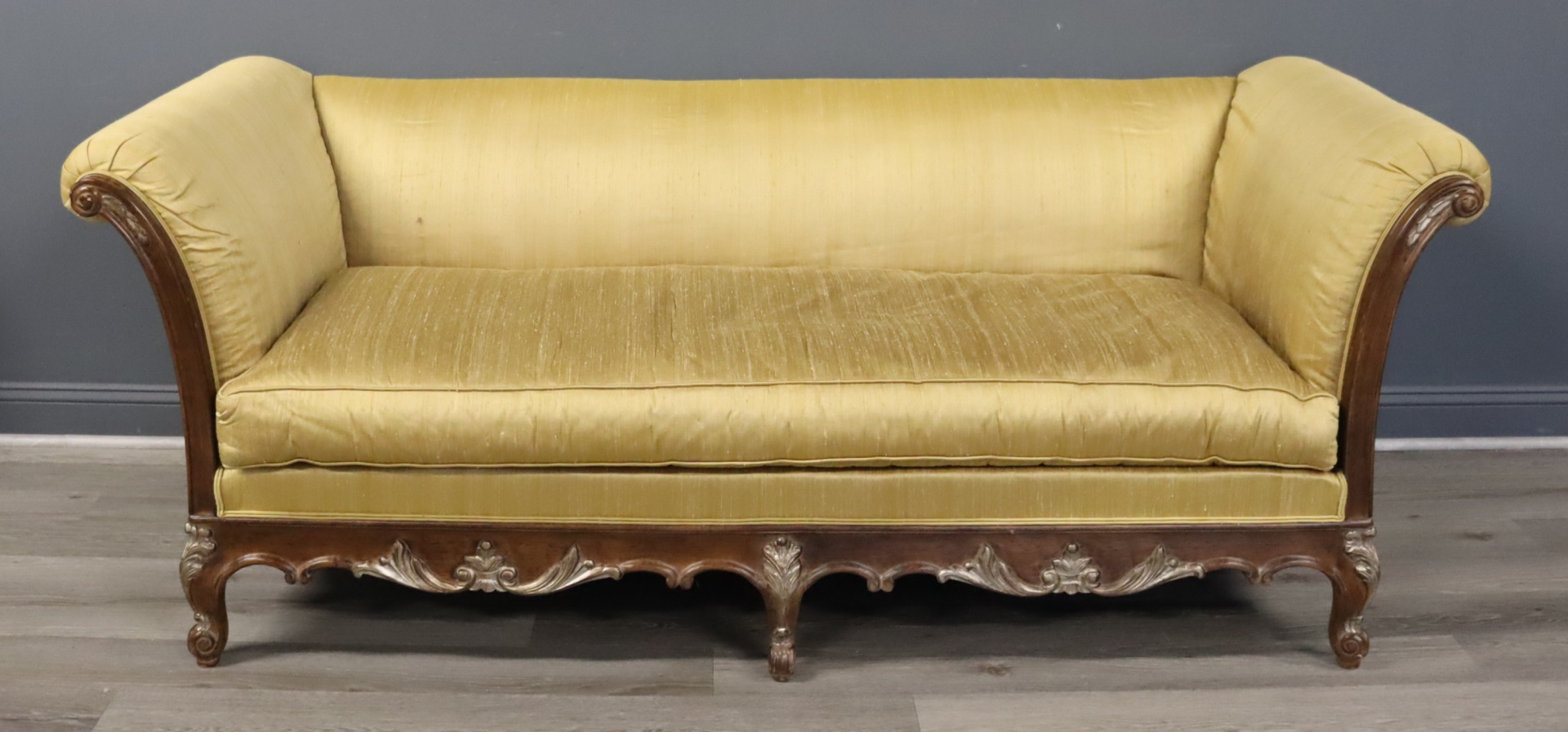 VINTAGE AND FINE QUALITY UPHOLSTERED