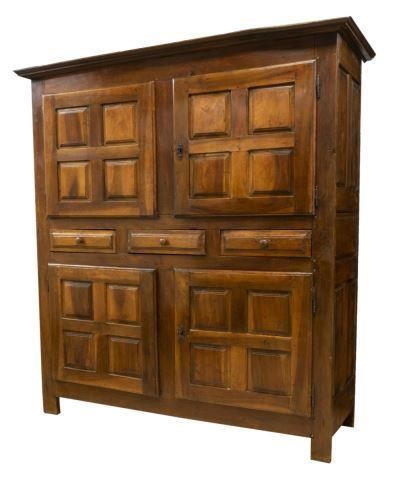 LARGE FRENCH PROVINCIAL OAK CUPBOARD  3bebf3