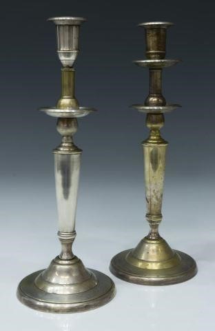  2 CONTINENTAL SILVER PLATE CANDLESTICKS lot 3bed5f