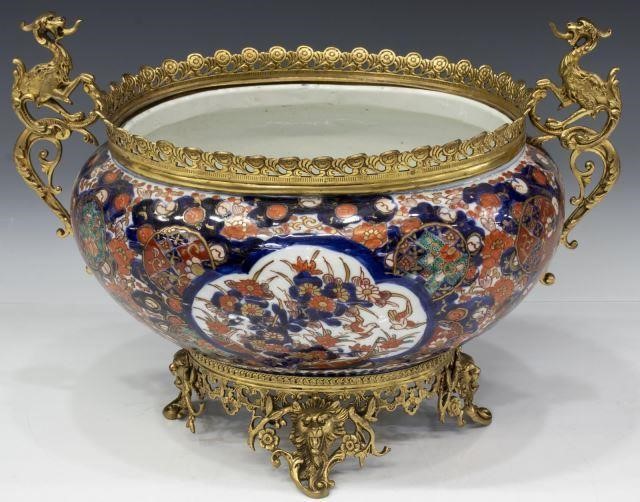 JAPANESE IMARI GILT METAL GRIFFEN 3bef26