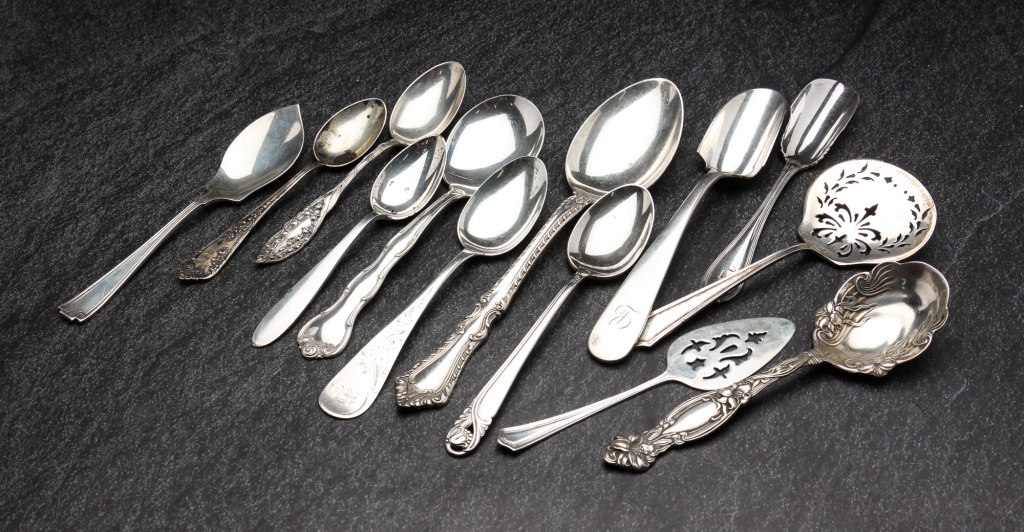 GROUP OF STERLING SILVER UTENSILS  3bf11c