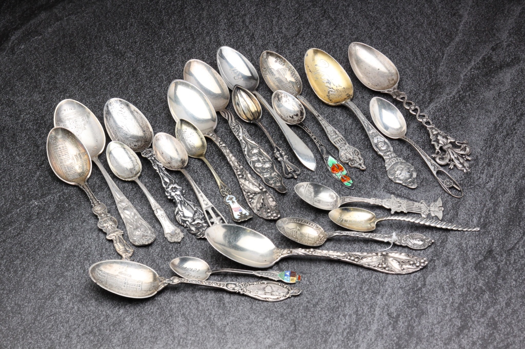 STERLING SILVER SOUVENIR SPOONS  3bf114