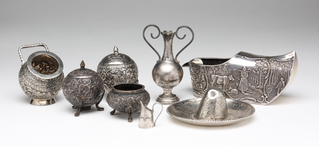 ECLECTIC SILVER GROUPING Twentieth 3bf131