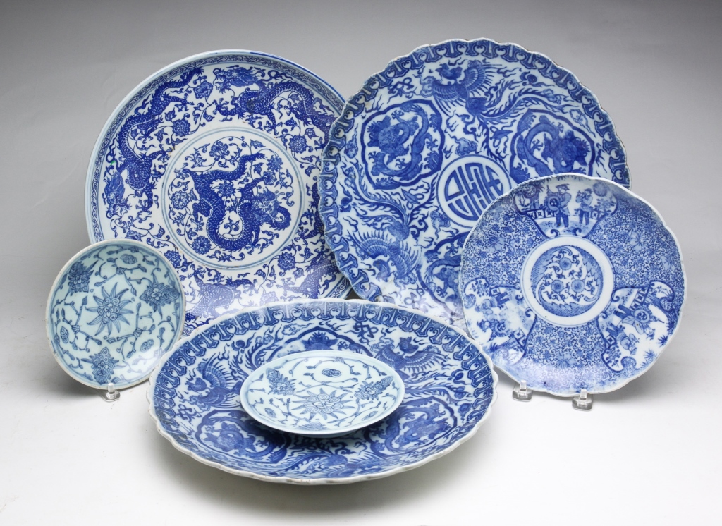 SIX CHINESE PORCELAIN DISHES. Four