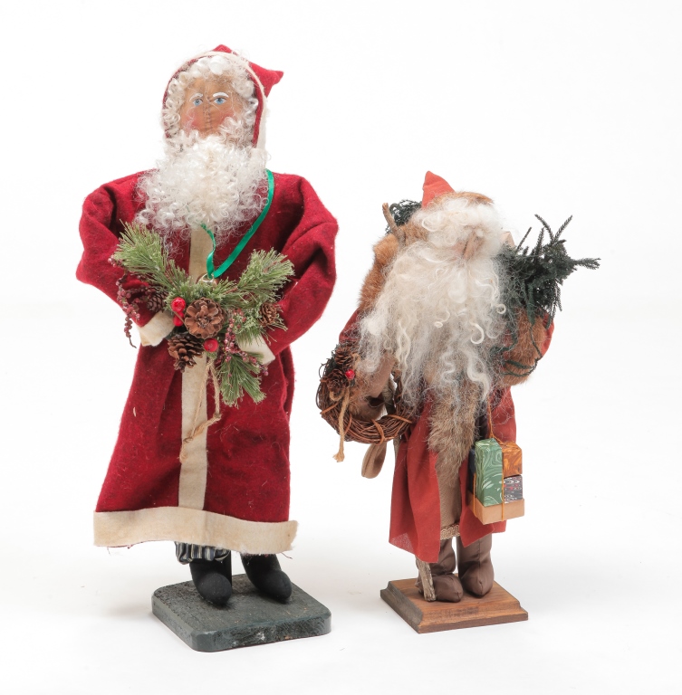 TWO FOLKSY SANTA FIGURINES American  3bf2aa