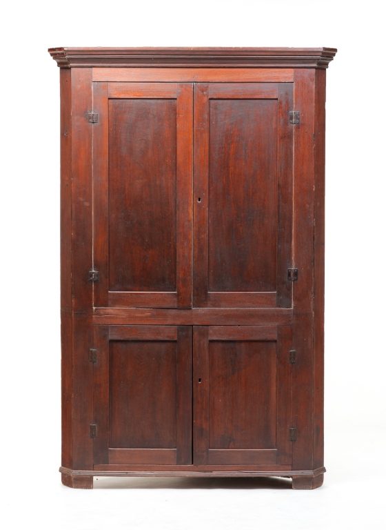 AMERICAN COUNTRY CORNER CUPBOARD  3bf317