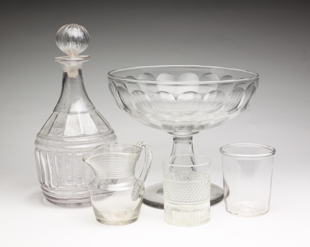 FIVE PIECES OF AMERICAN BLOWN GLASS  3bf390